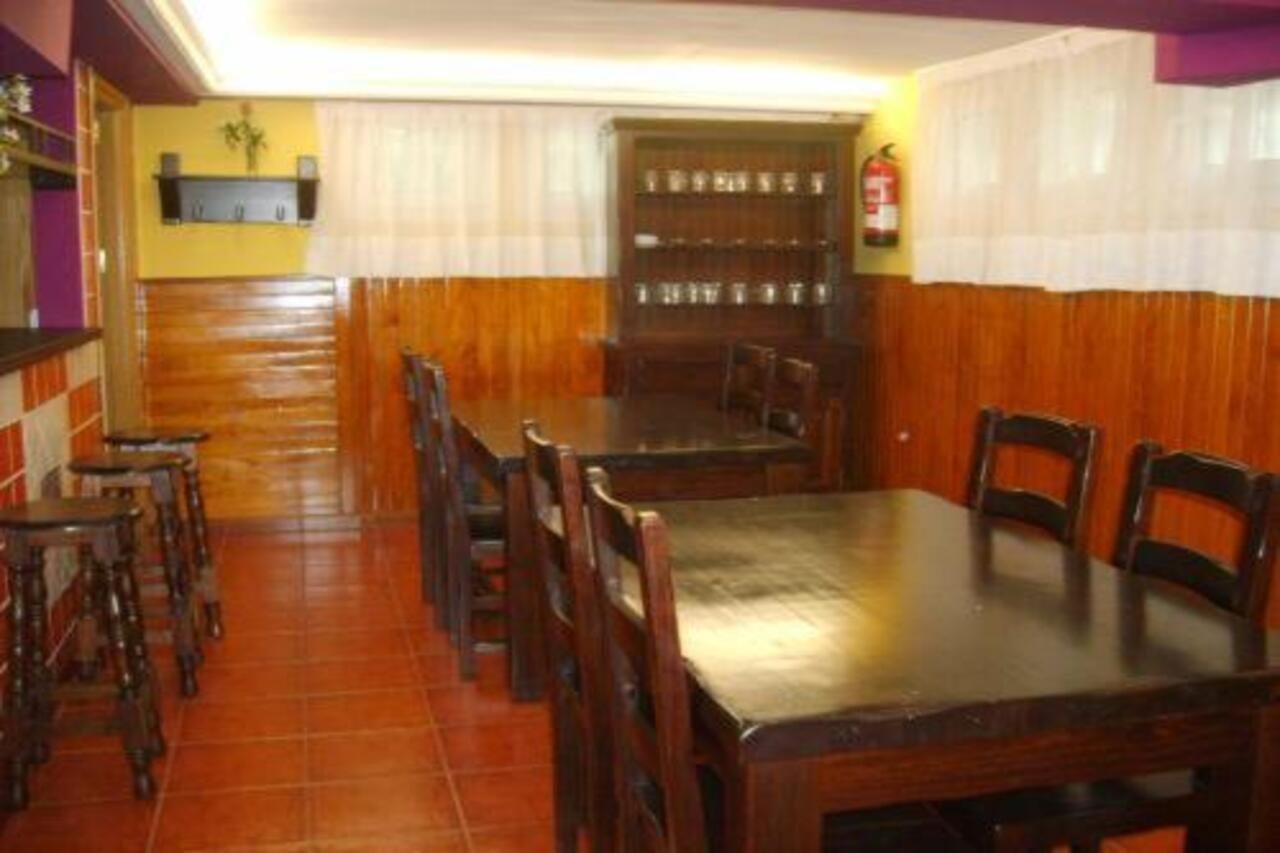 Auto Check In Hotel Las Nieves Jaca Exterior foto